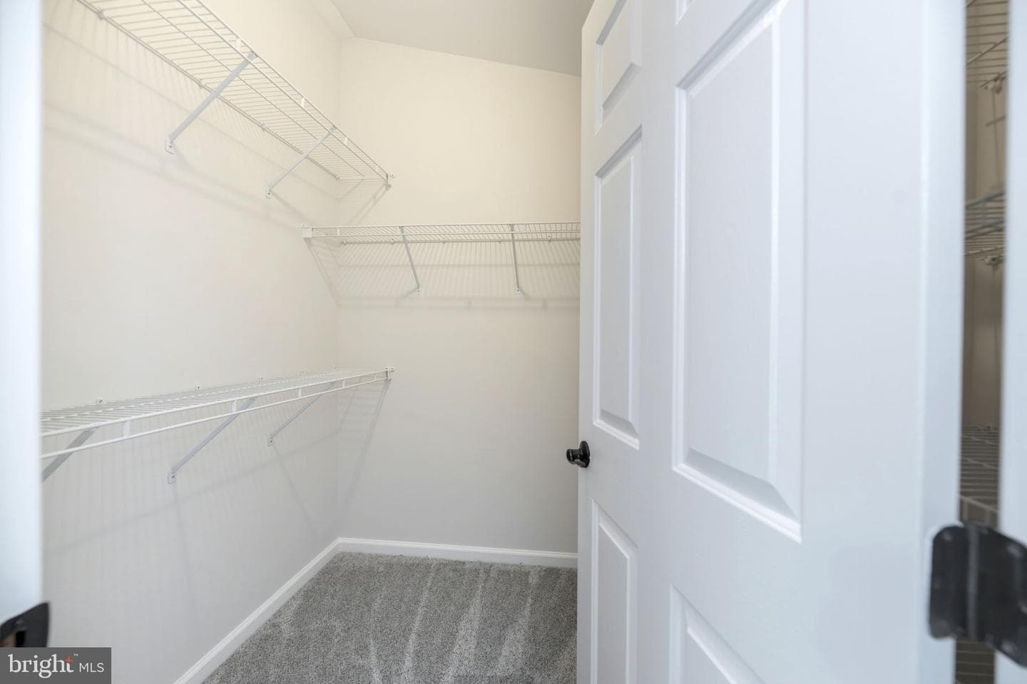 15720 Viewpoint Circle photo 27