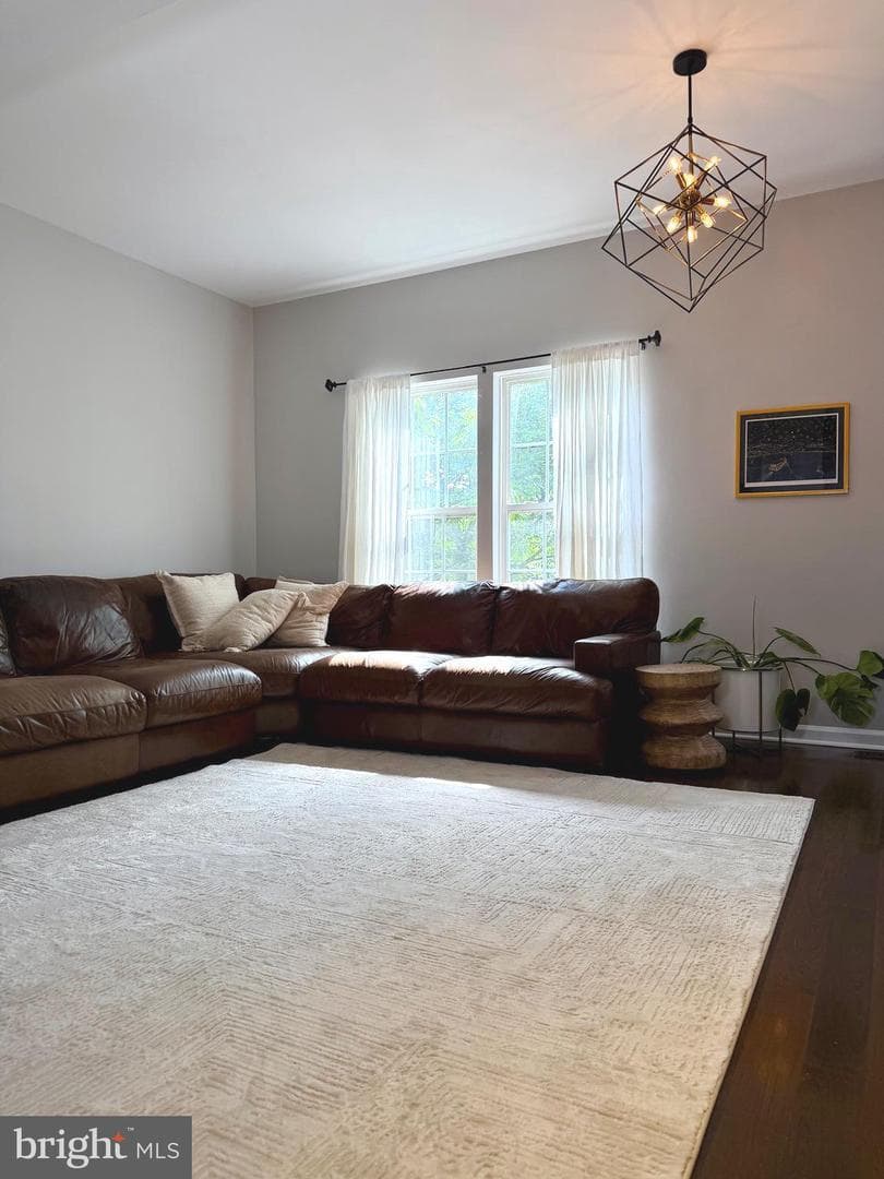 7108 Wheeling Way photo 20