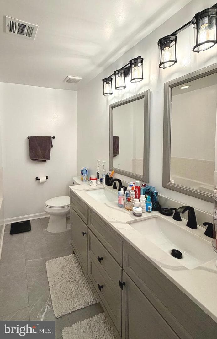 7108 Wheeling Way photo 24