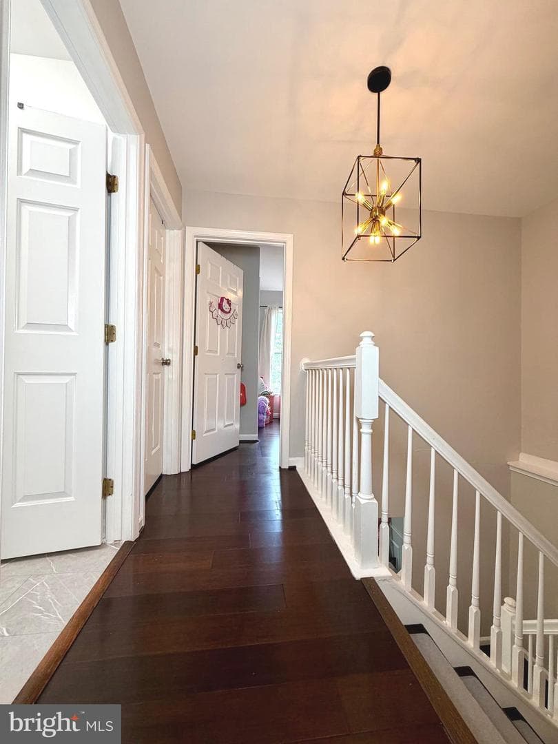 7108 Wheeling Way photo 29