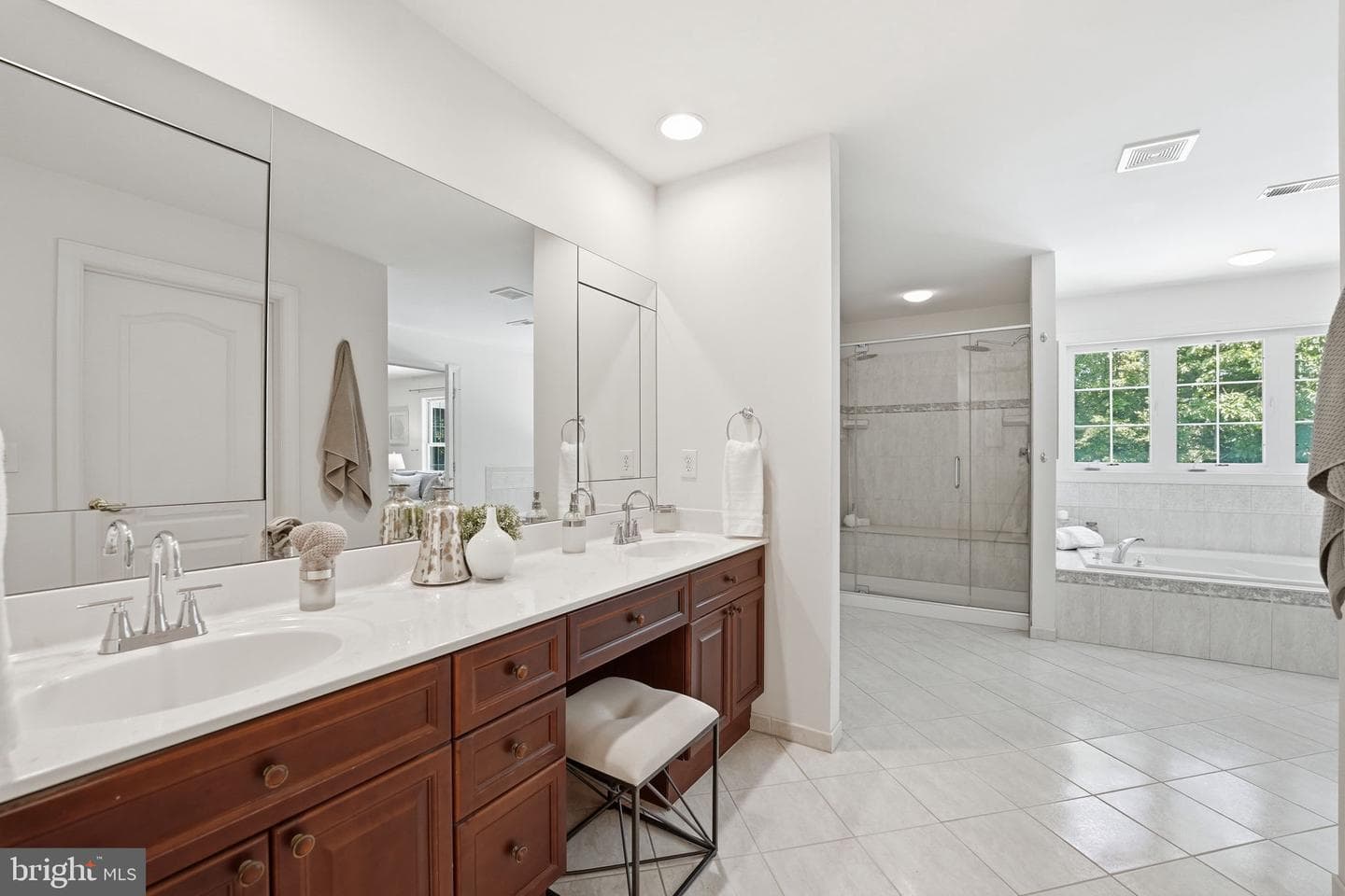 13433 Classic Oaks Court photo 33