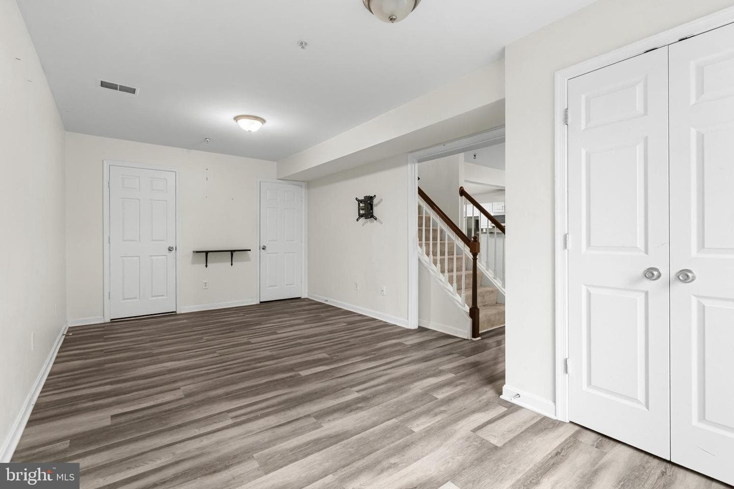 8005 Coachcrest Court photo 13