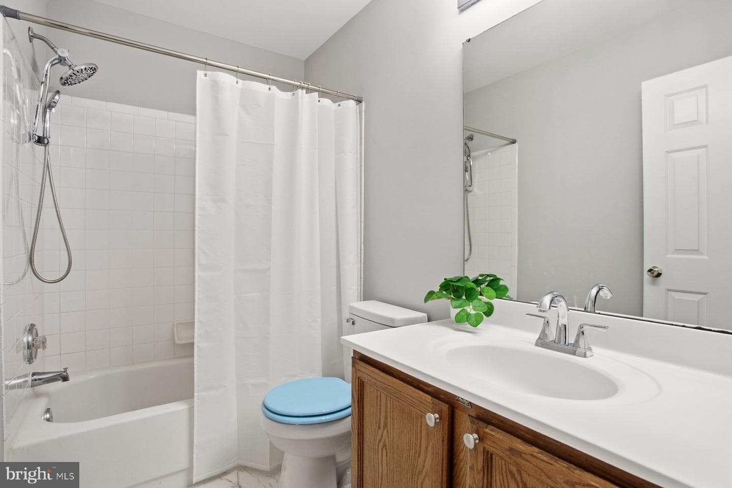 1736 Tiger Lily Circle photo 18