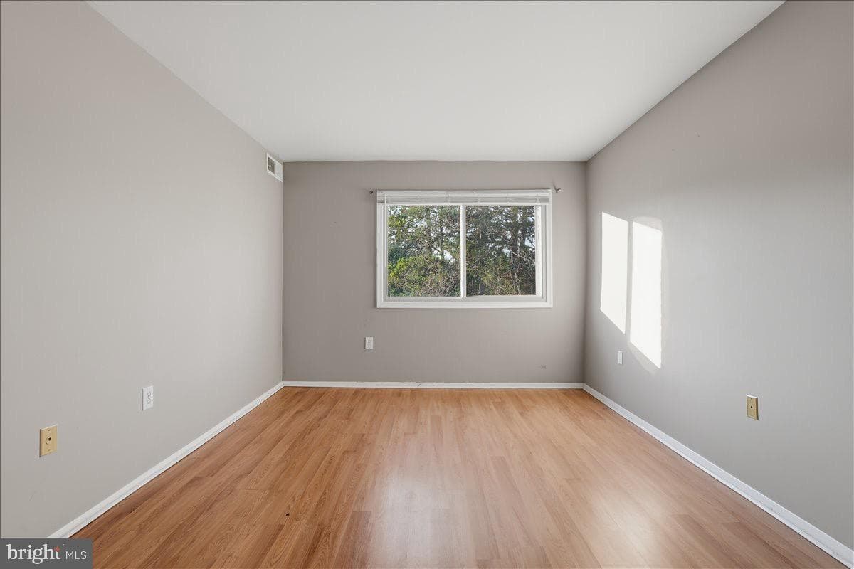 1550 Renate Drive #203 photo 16