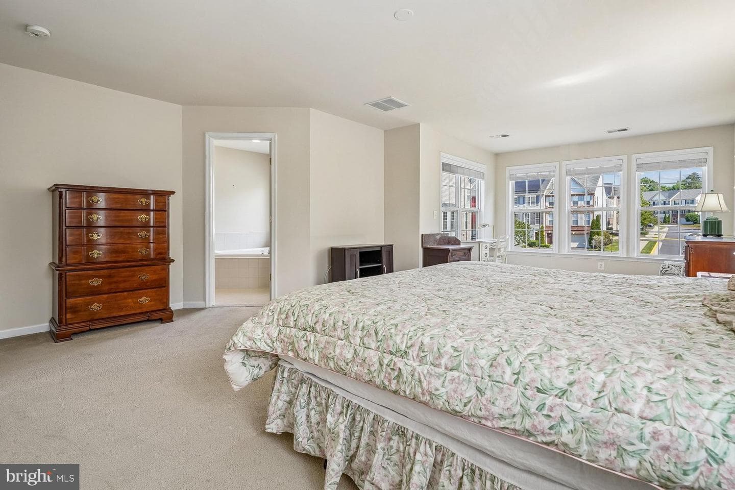 2160 Armitage Court photo 25