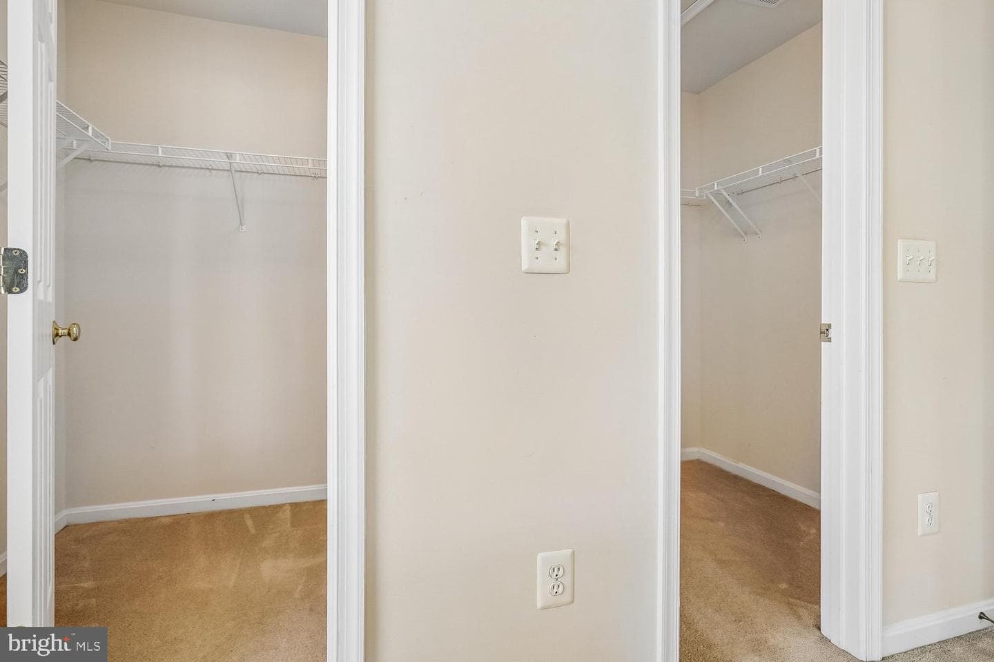 2160 Armitage Court photo 33