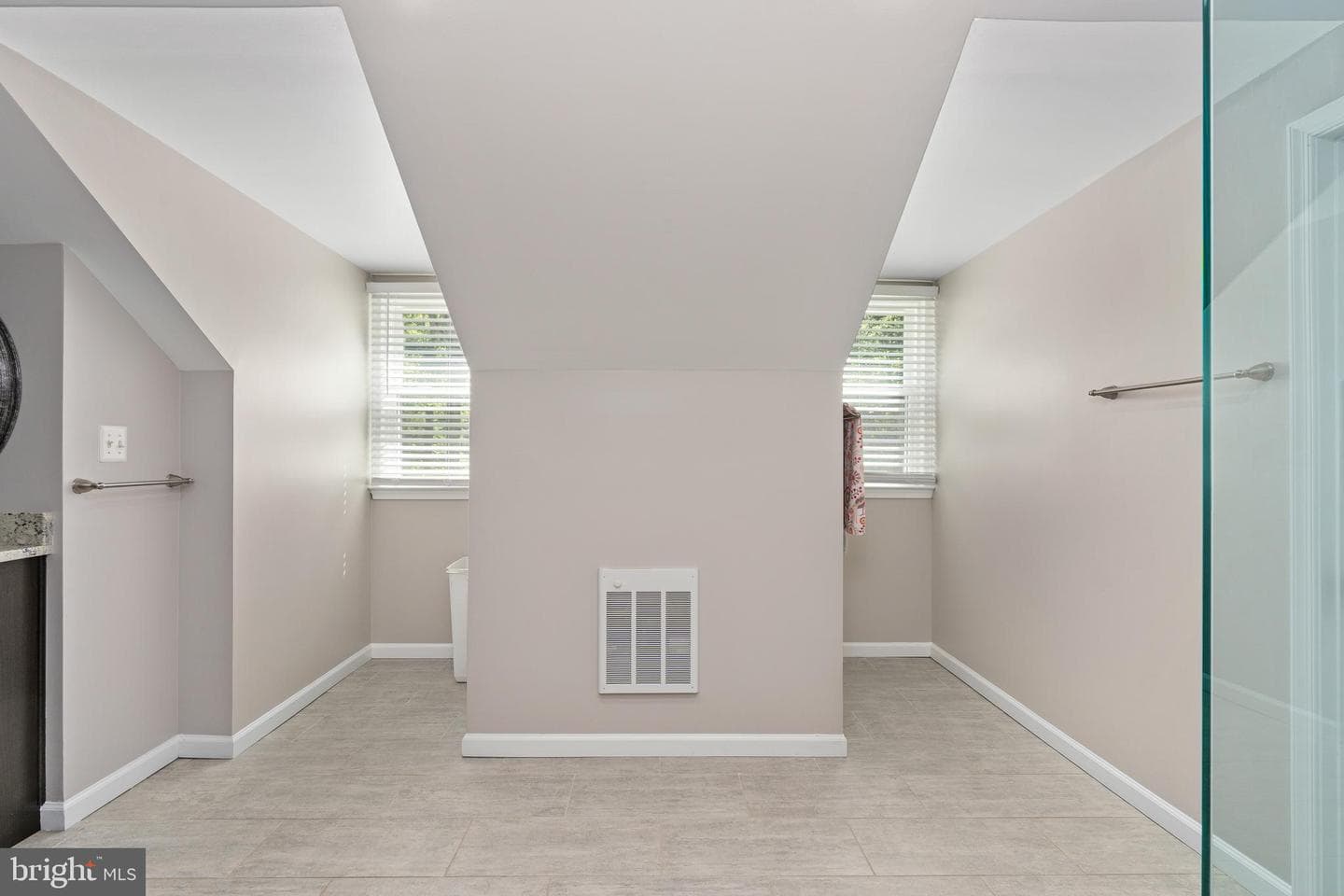 10080 Greenwich Wood Drive photo 79