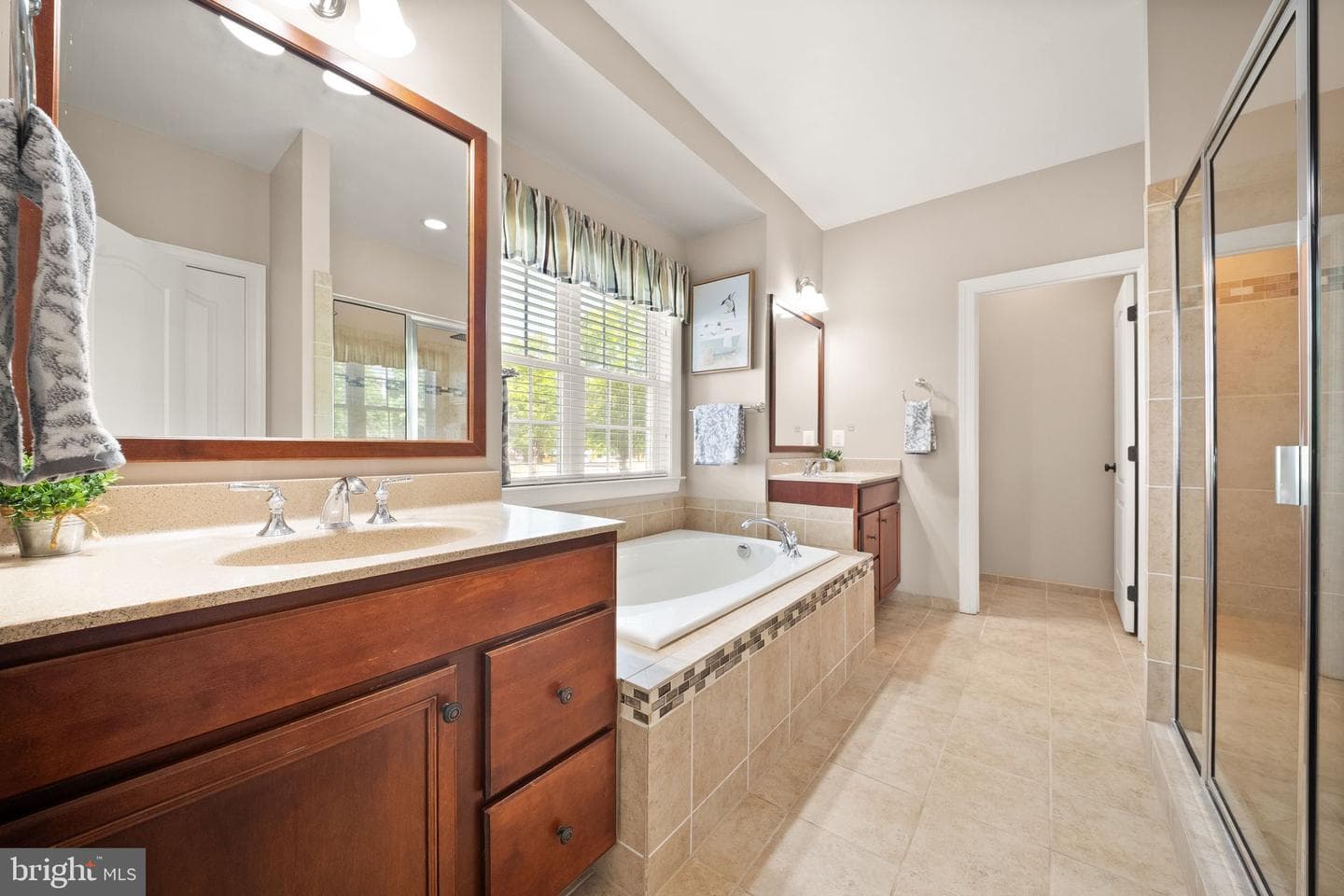 4664 Glass Mountain Way photo 29