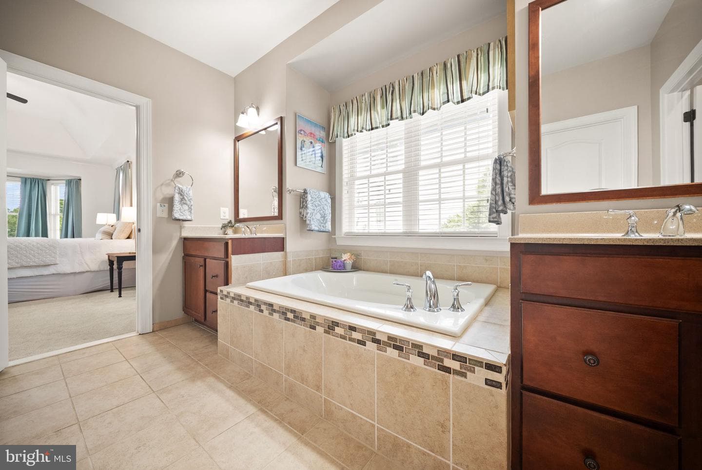 4664 Glass Mountain Way photo 31