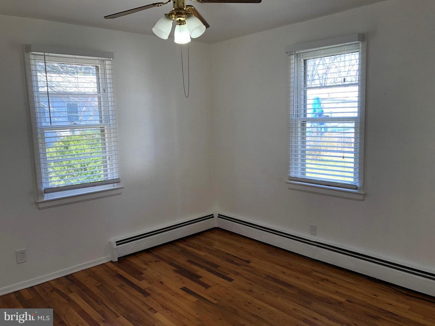 1114 Burton Street photo 11