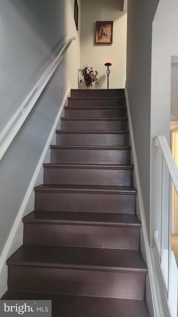 16607 Sutton Place photo 10