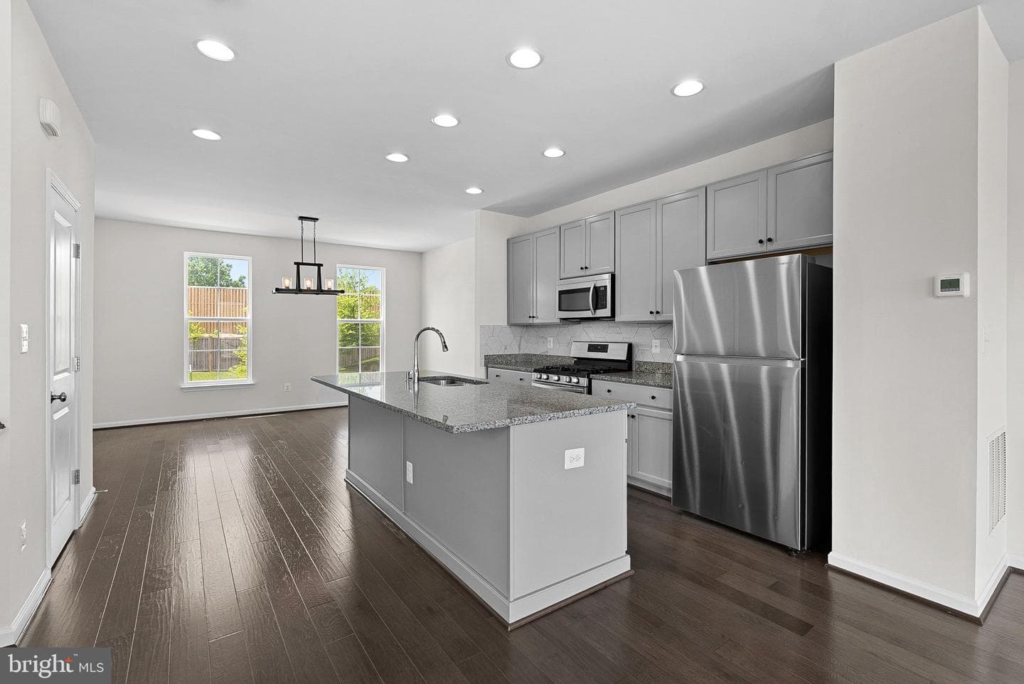 8192 Broad Place photo 18