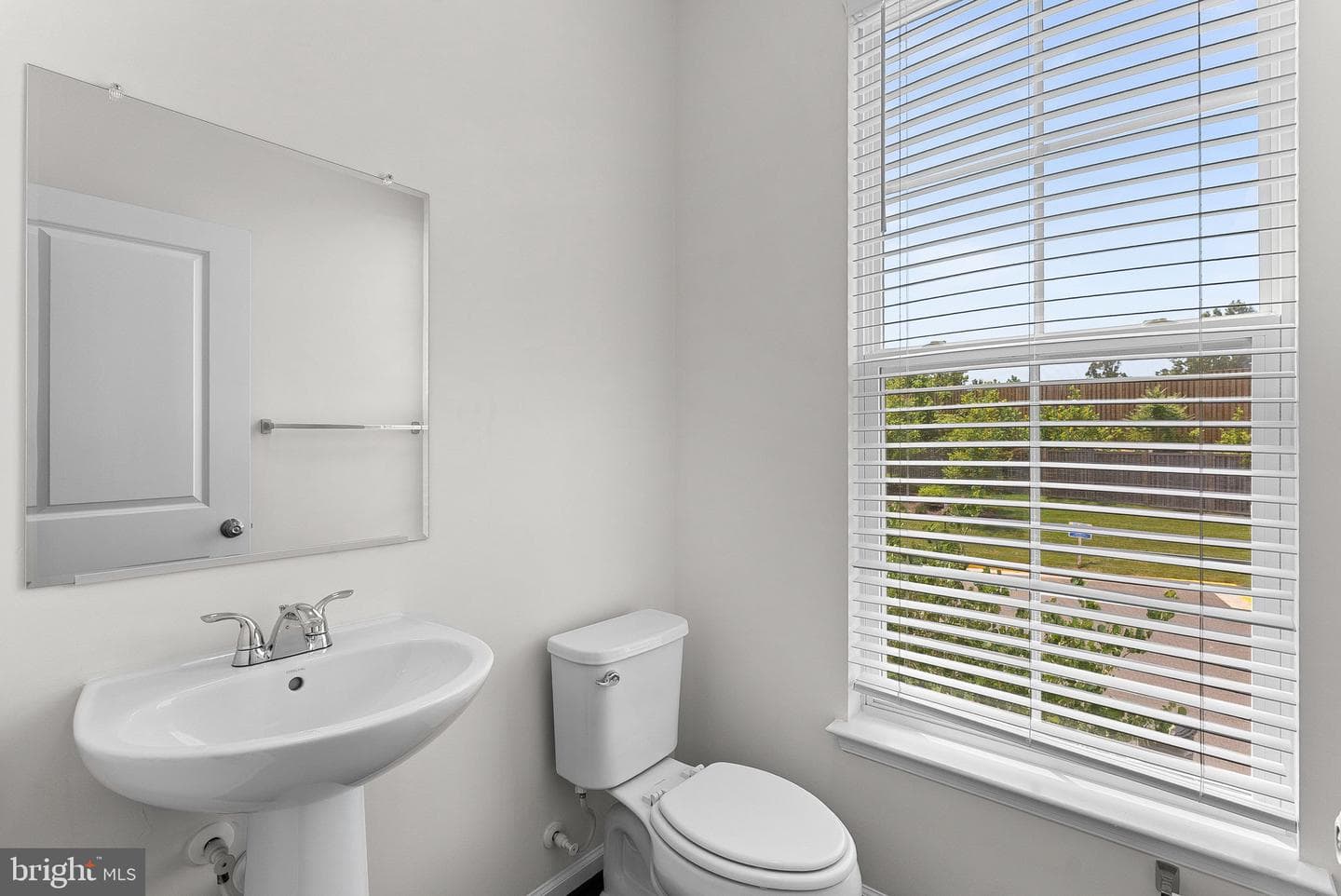 8192 Broad Place photo 20