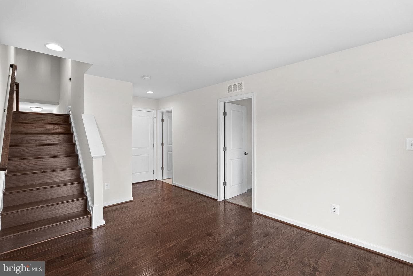 8192 Broad Place photo 36