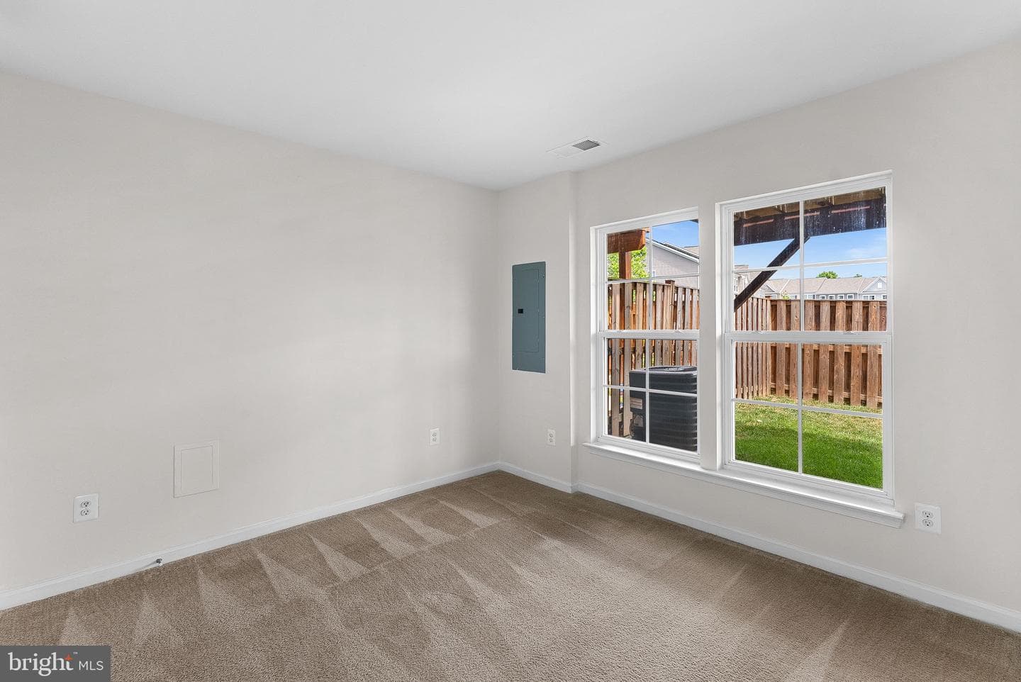 8192 Broad Place photo 39