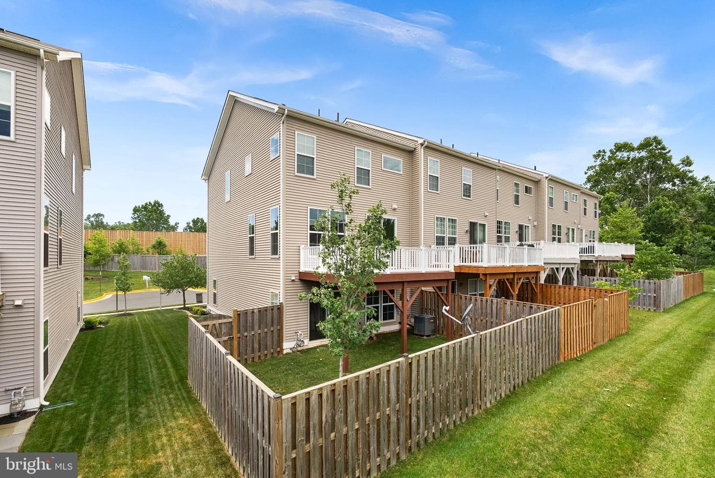 8192 Broad Place photo 49