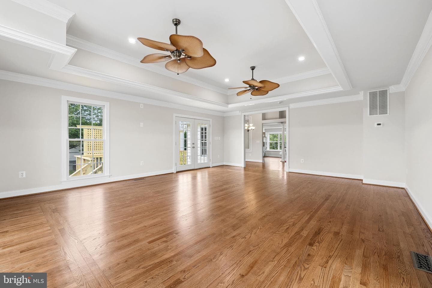 5842 Riverside Drive photo 14