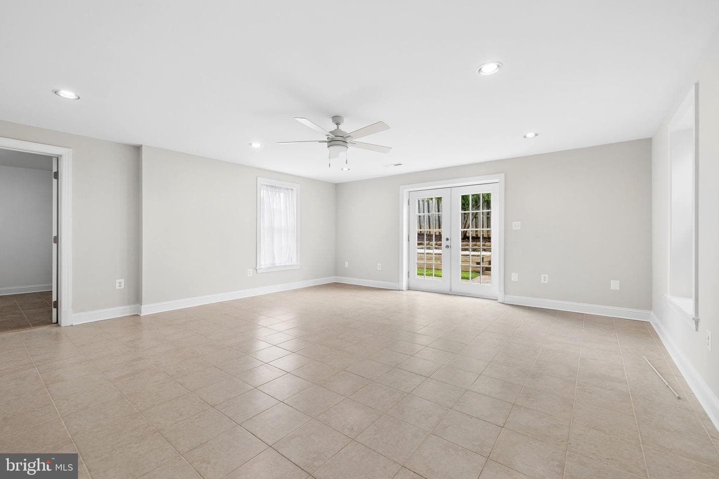 5842 Riverside Drive photo 26