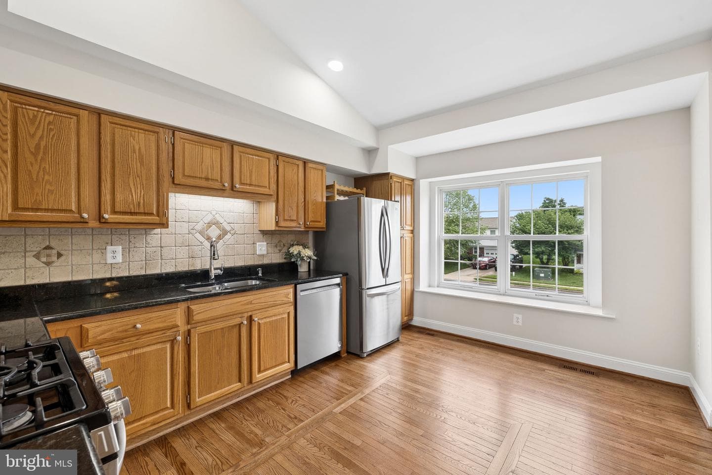 5842 Riverside Drive photo 6