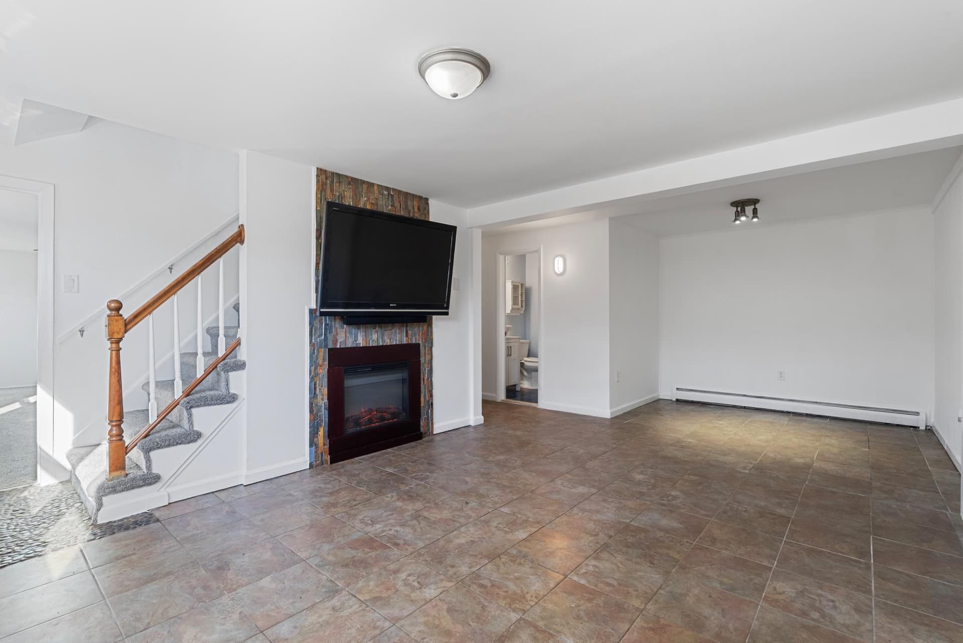 13421 Hillendale Drive photo 3