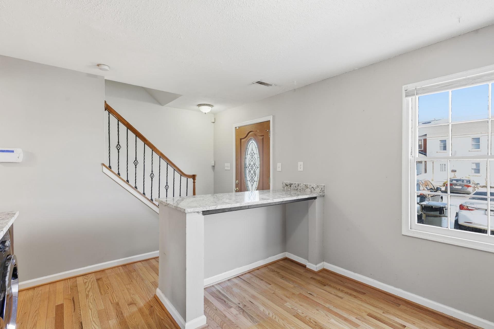 2942 Wetherburn Court photo 3