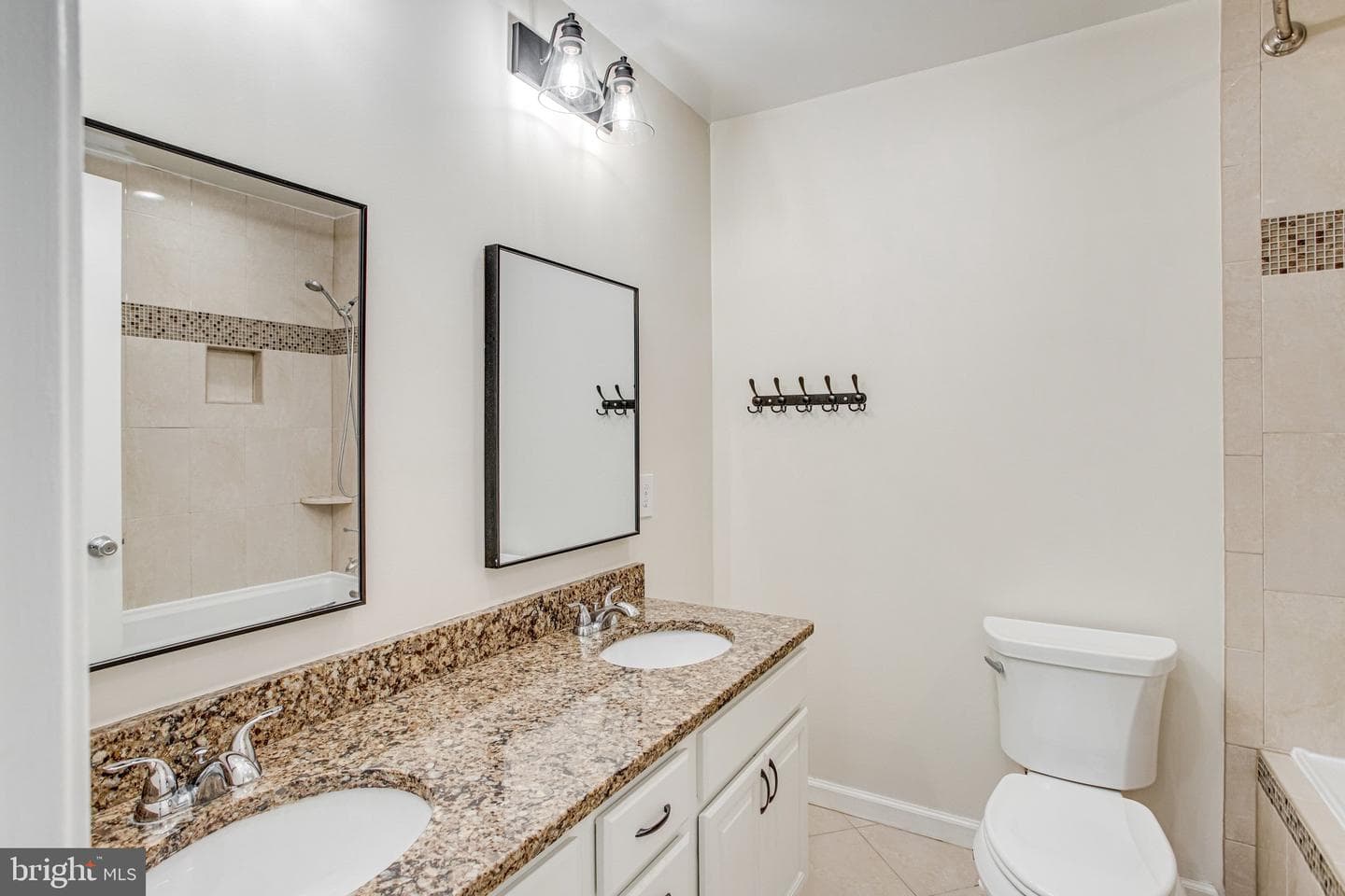3452 Wainscott Place photo 31
