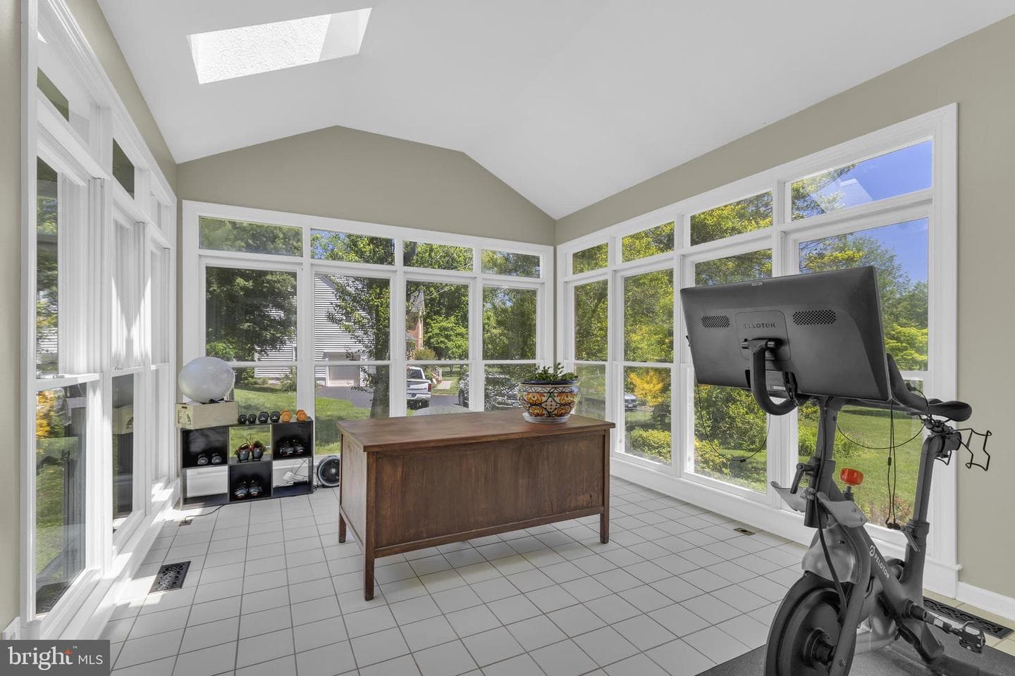 4280 Lawnvale Drive photo 16