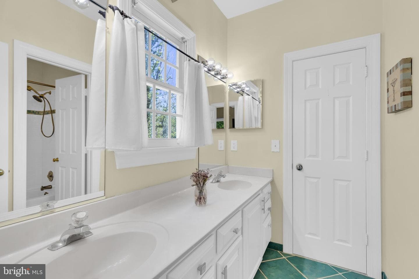 4280 Lawnvale Drive photo 47