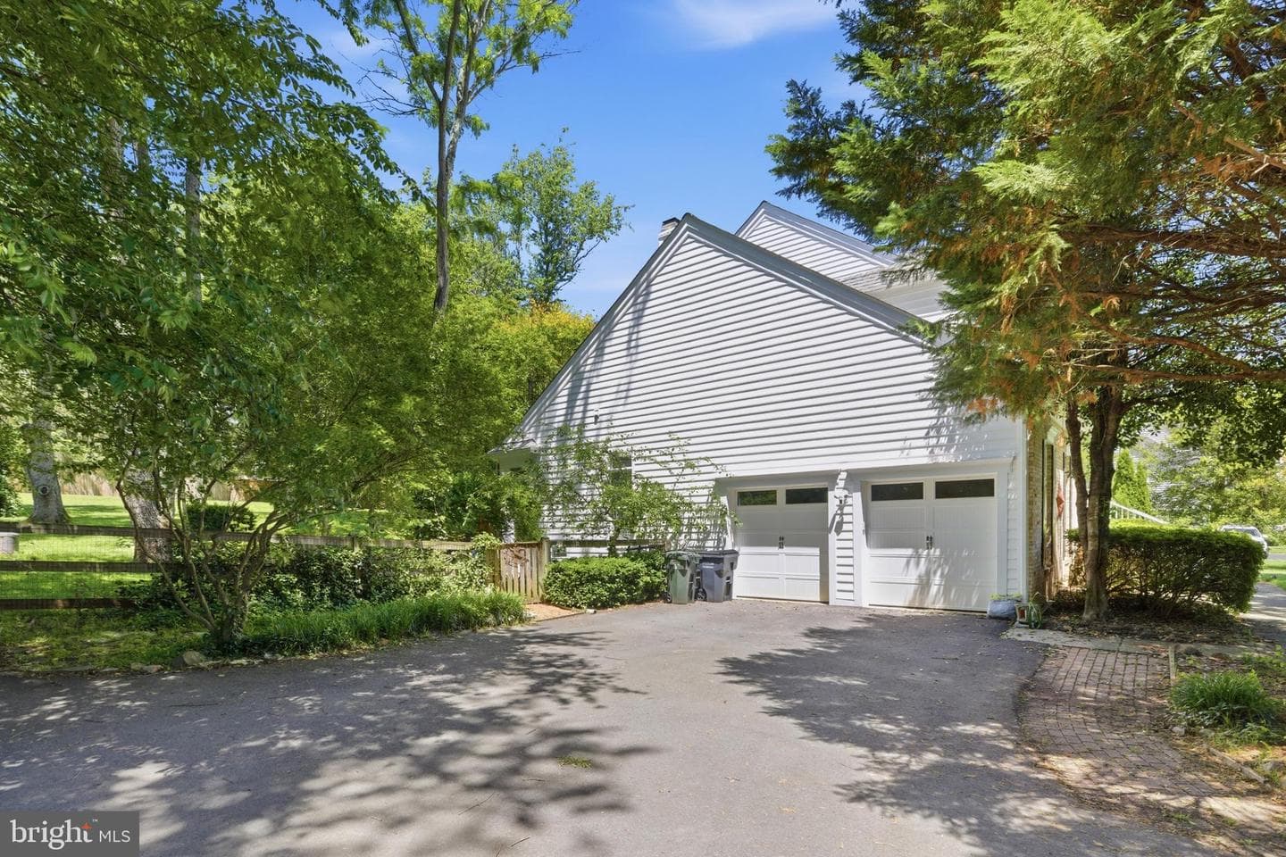 4280 Lawnvale Drive photo 5