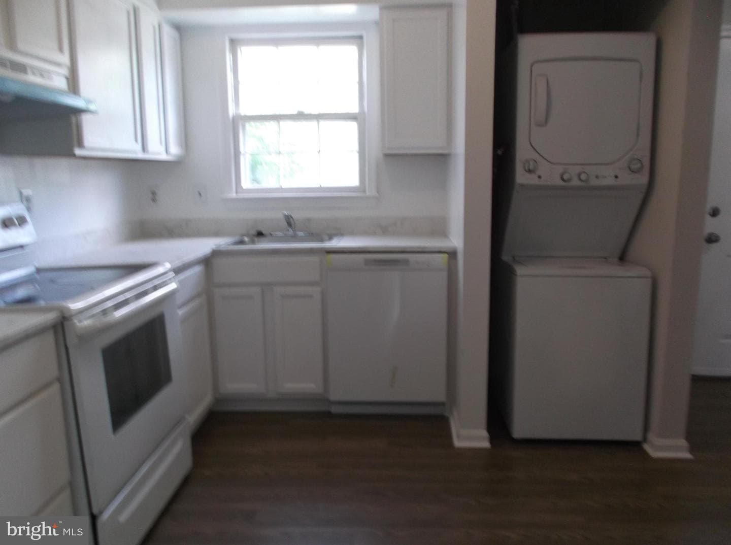 4624 Whitaker Place photo 8