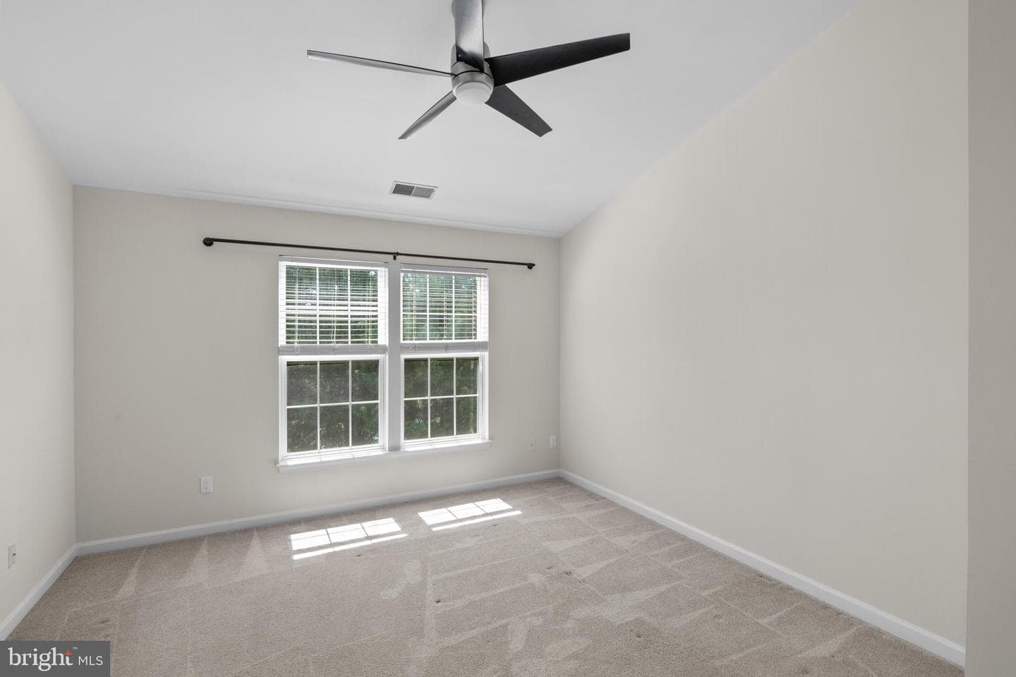 7034 Rogue Forest Lane photo 14