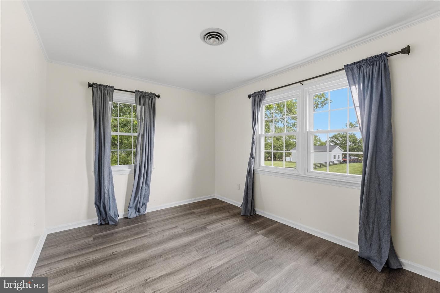2611 Alvey Drive photo 32
