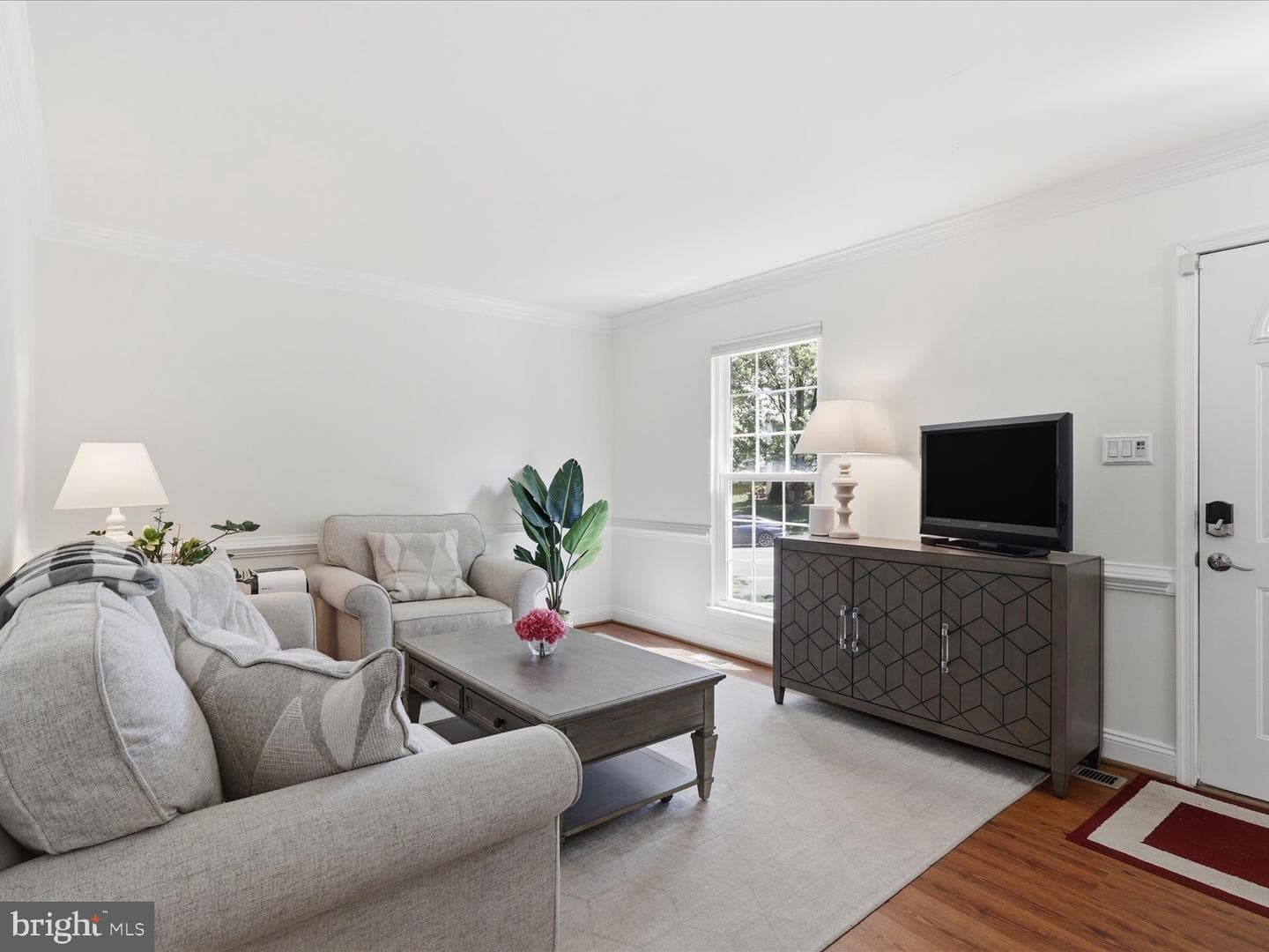 14330 Lindendale Road photo 4