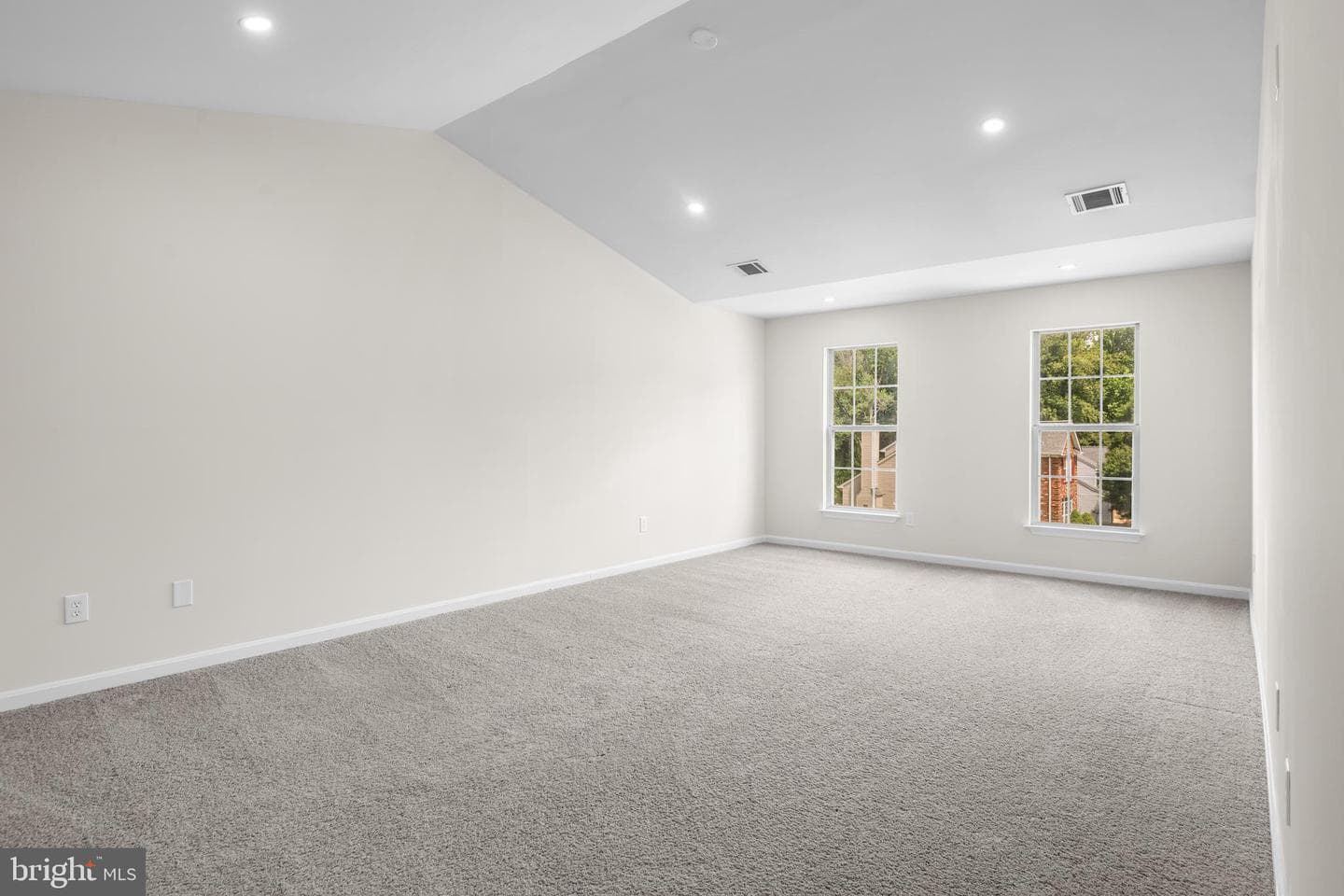 4925 Frishman Court photo 47