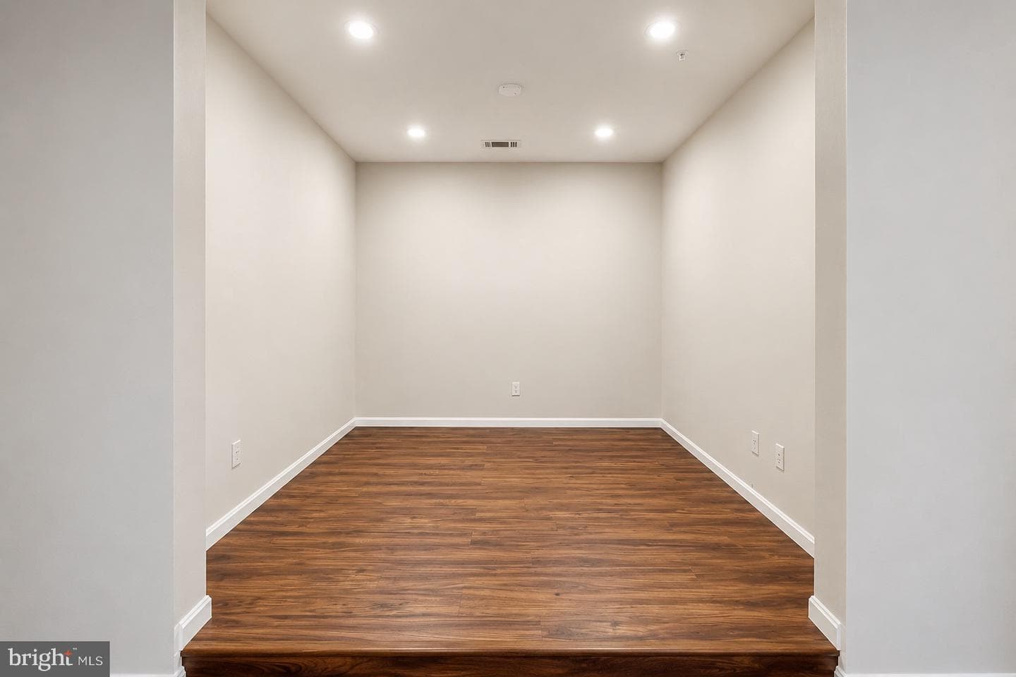 1641 Ladue Court #304 photo 8