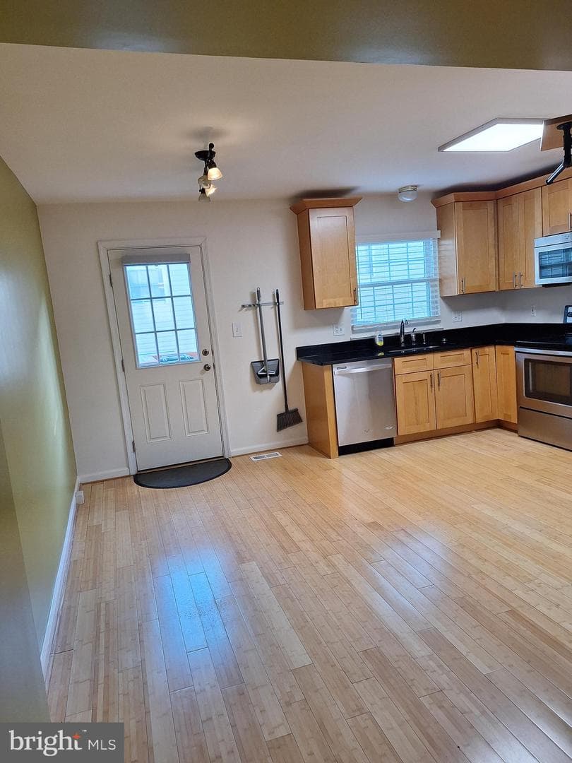 13010 Abner Avenue photo 11