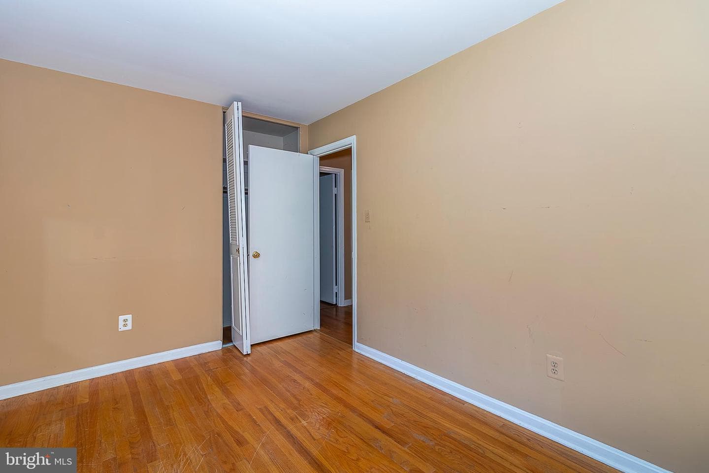 13019 Amesbury Street photo 13