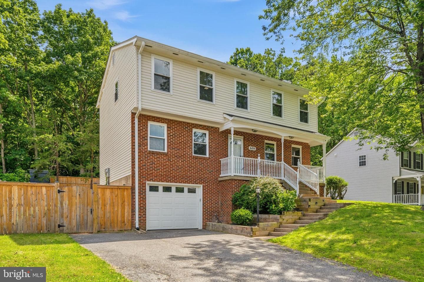6109 Plainville Lane photo 3