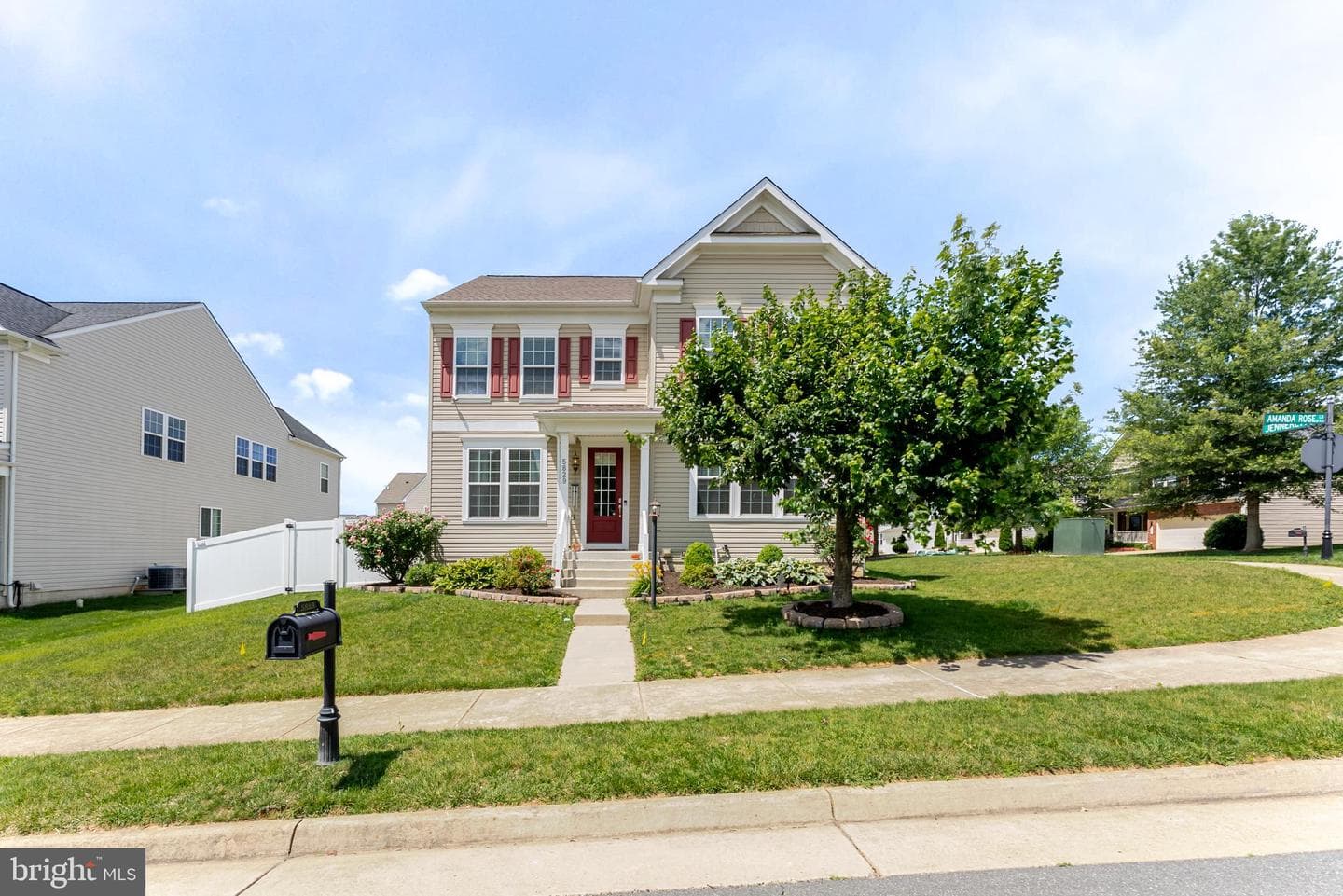 5829 Amanda Rose Lane, Woodbridge