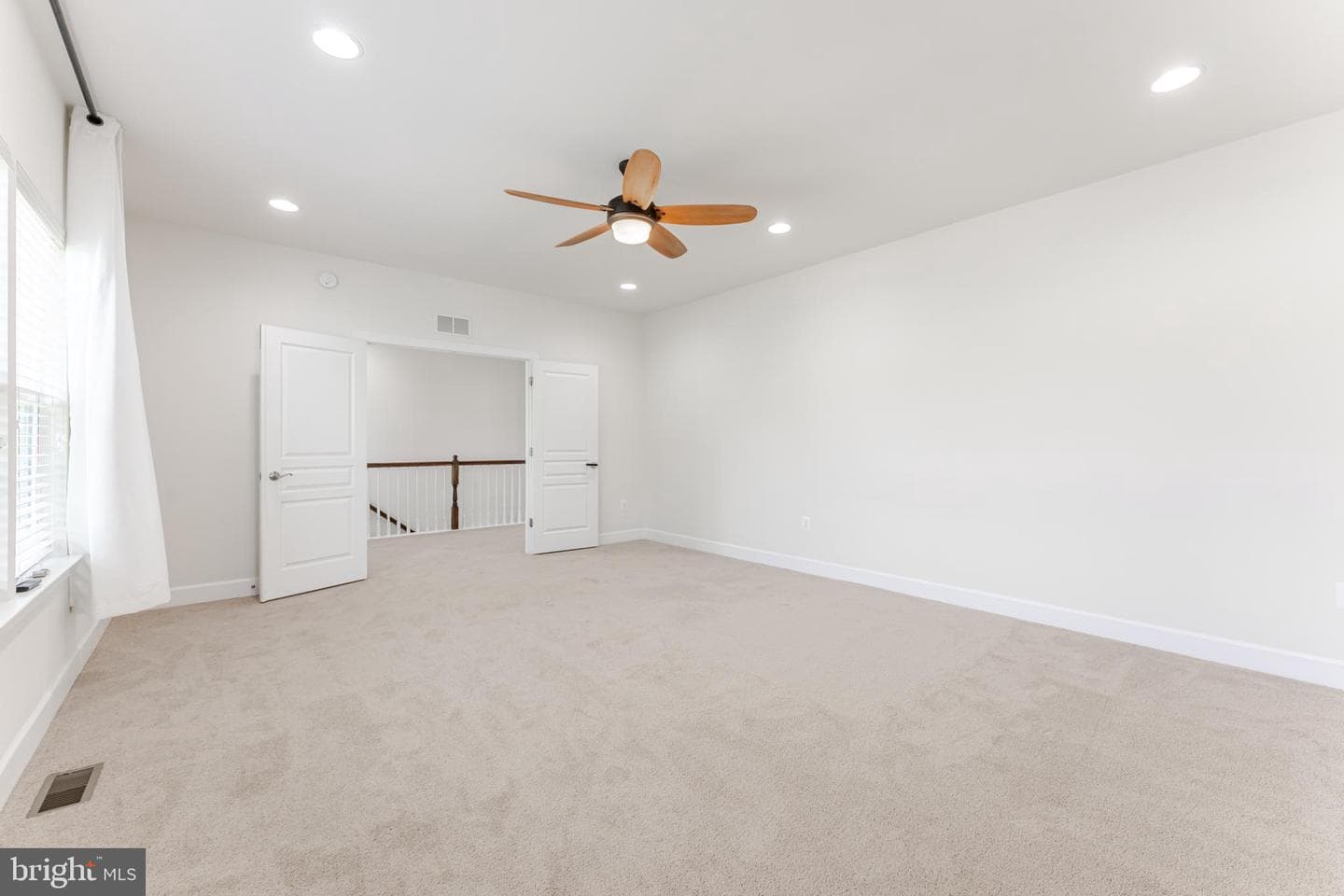 5829 Amanda Rose Lane photo 32