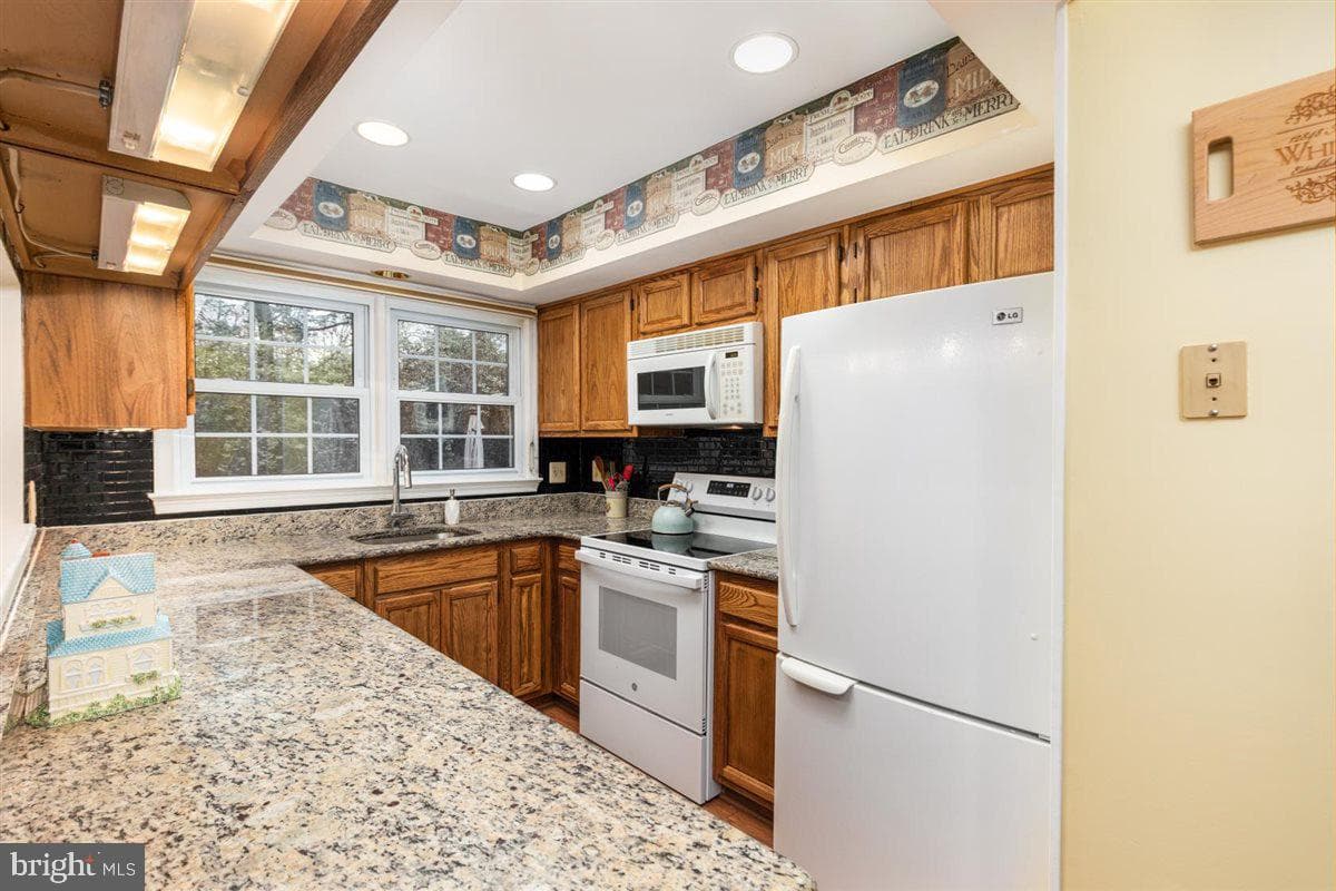 12848 Mill House Court photo 11