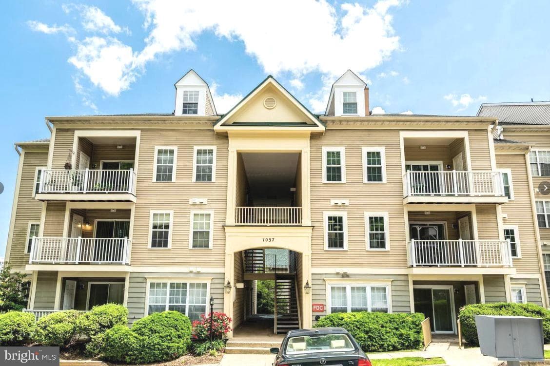 1037 Gardenview Loop # 302, Woodbridge