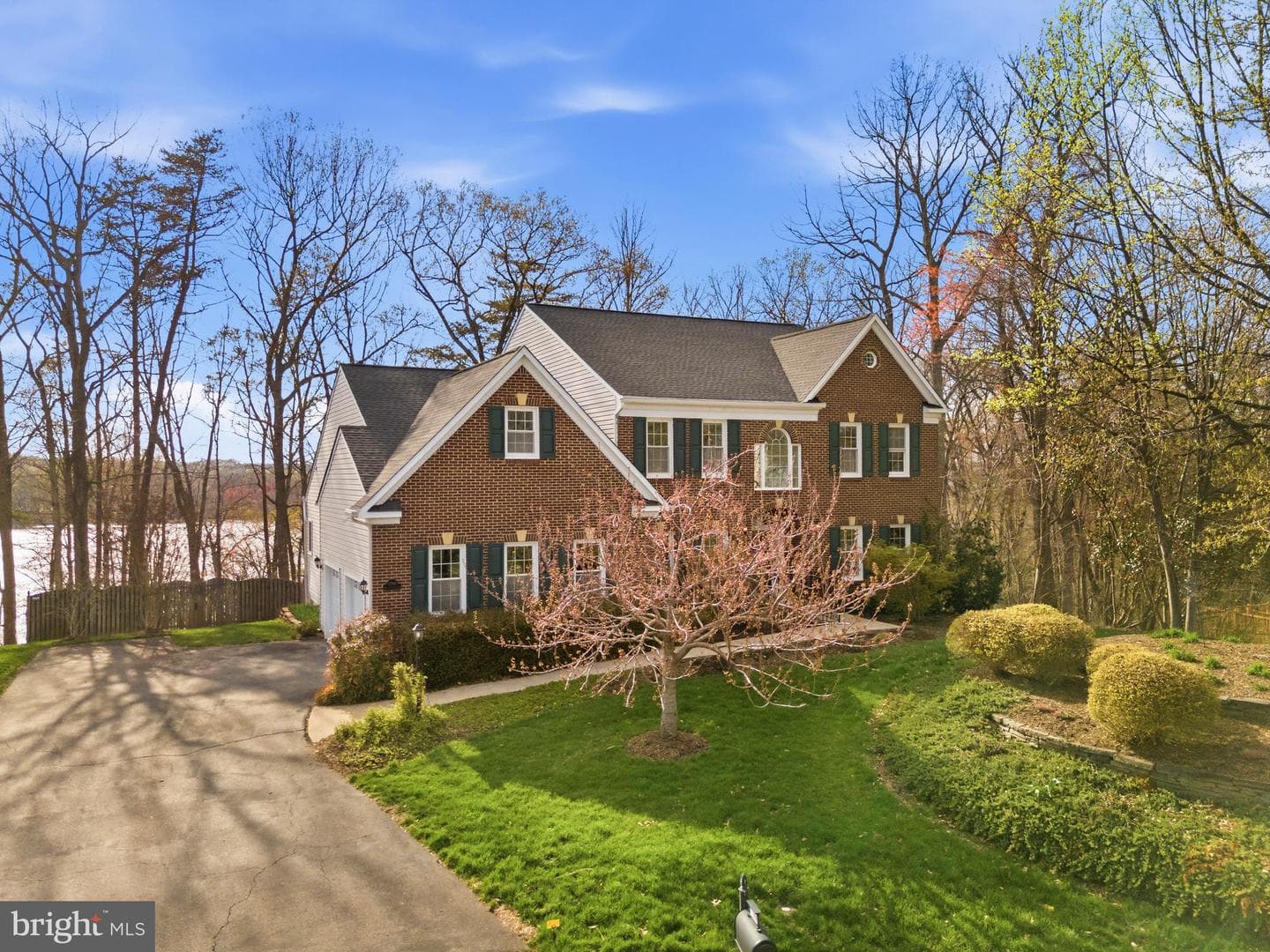 17988 Swans Creek Lane, Dumfries