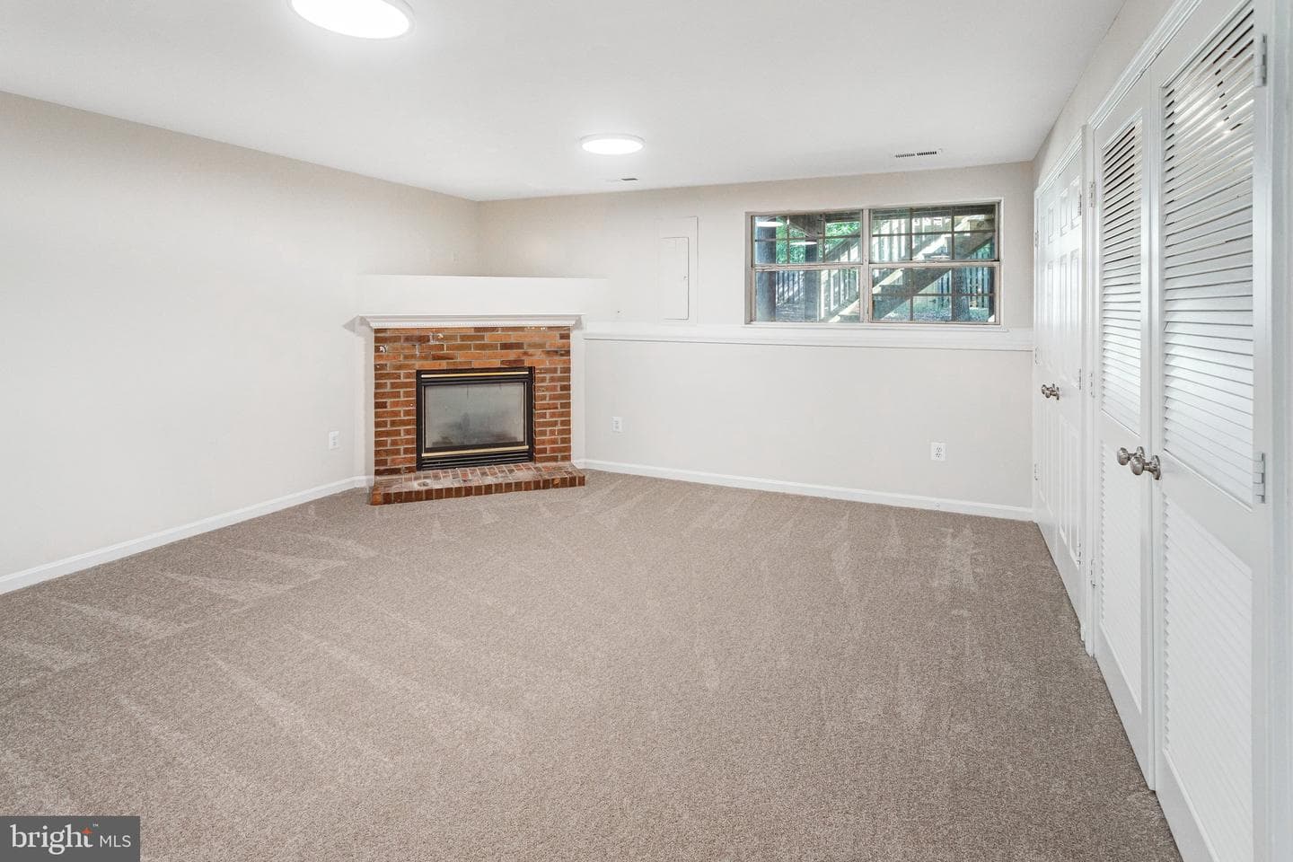 10504 Montrose Way photo 36