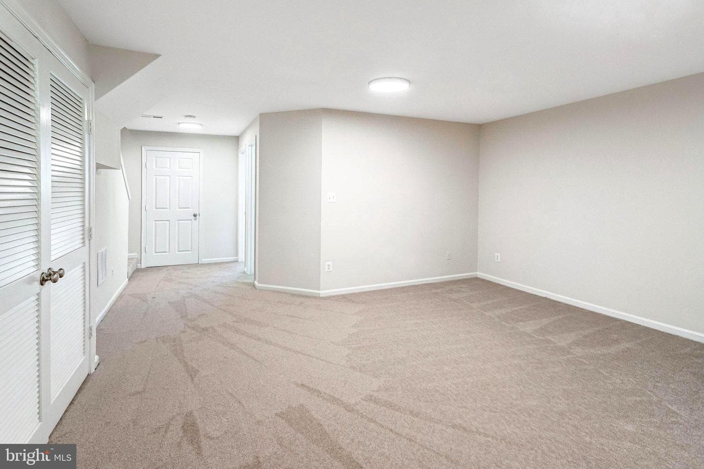 10504 Montrose Way photo 37