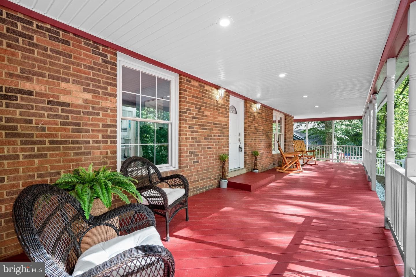 10829 Moore Drive photo 4