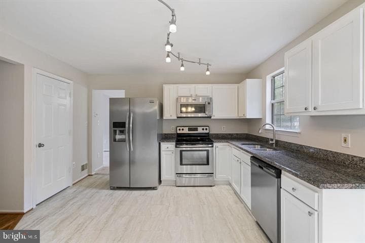 3429 Lacrosse Court photo 10
