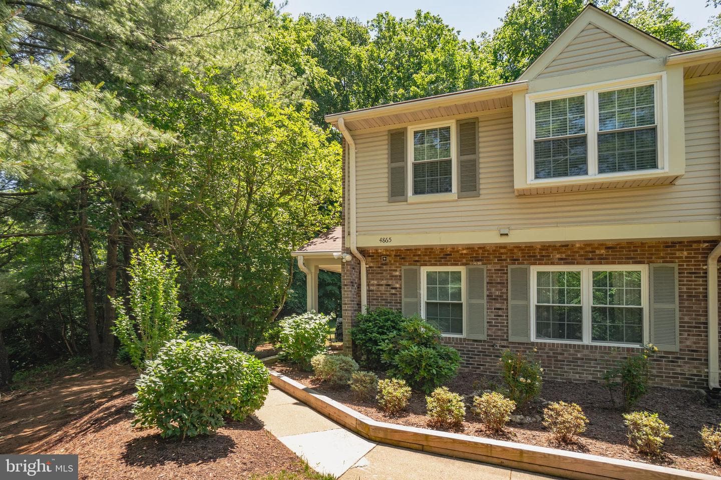 4865 Saltwater Drive photo 2