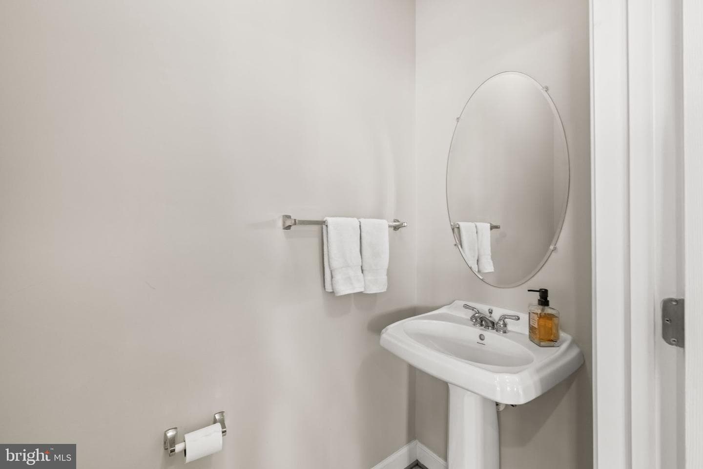 810 Belmont Bay Drive #201 photo 20
