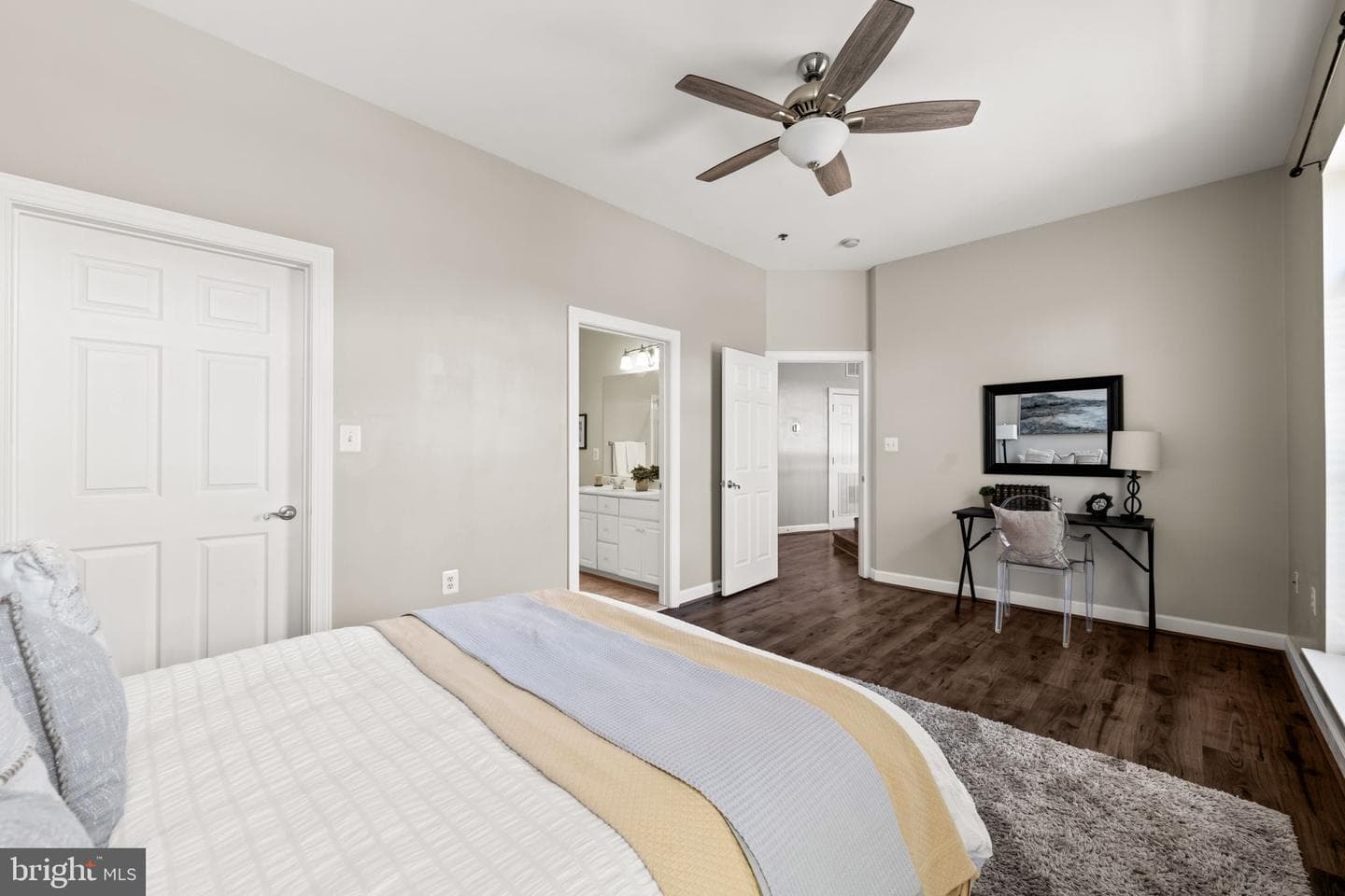 810 Belmont Bay Drive #201 photo 22